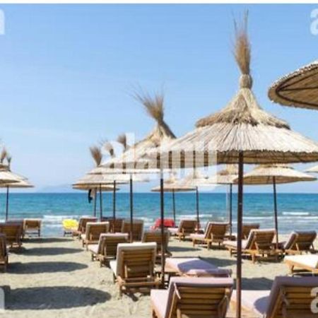 Studio By The Beach - Vlore Bagian luar foto