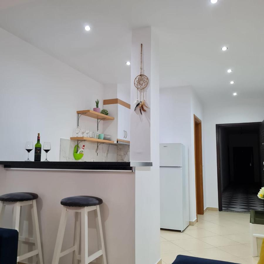 Studio By The Beach - Vlore Bagian luar foto
