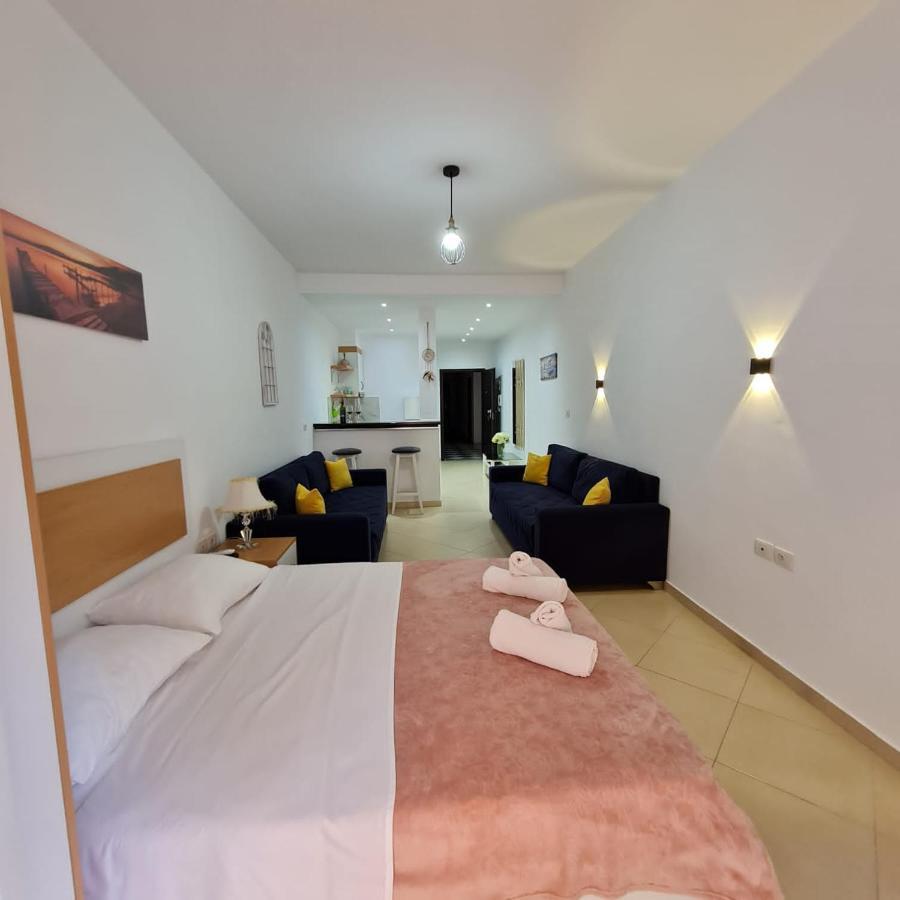 Studio By The Beach - Vlore Bagian luar foto