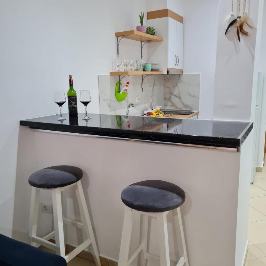 Studio By The Beach - Vlore Bagian luar foto